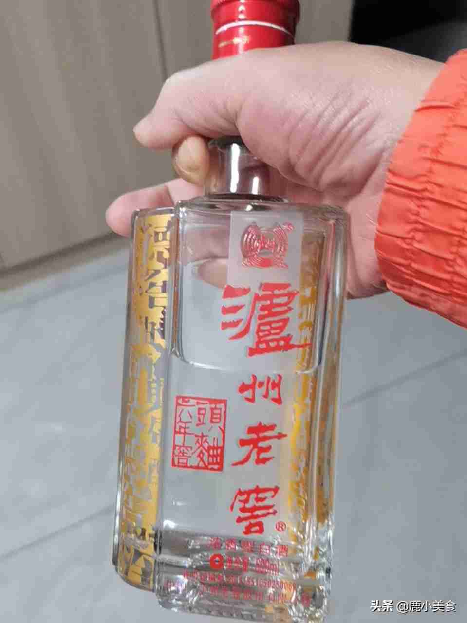 商务宴请用什么牌子的白酒好喝又体面