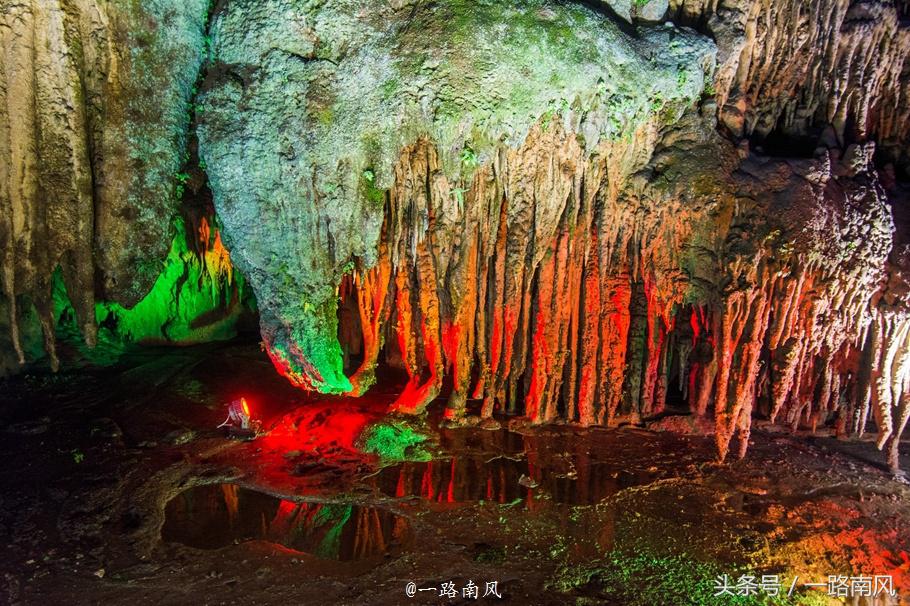 桃花源记地点在哪(陶渊明写的桃花源在哪里)