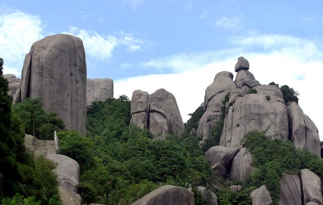 福建旅游必去十大景点排名(一生必去的福建省13个景区)