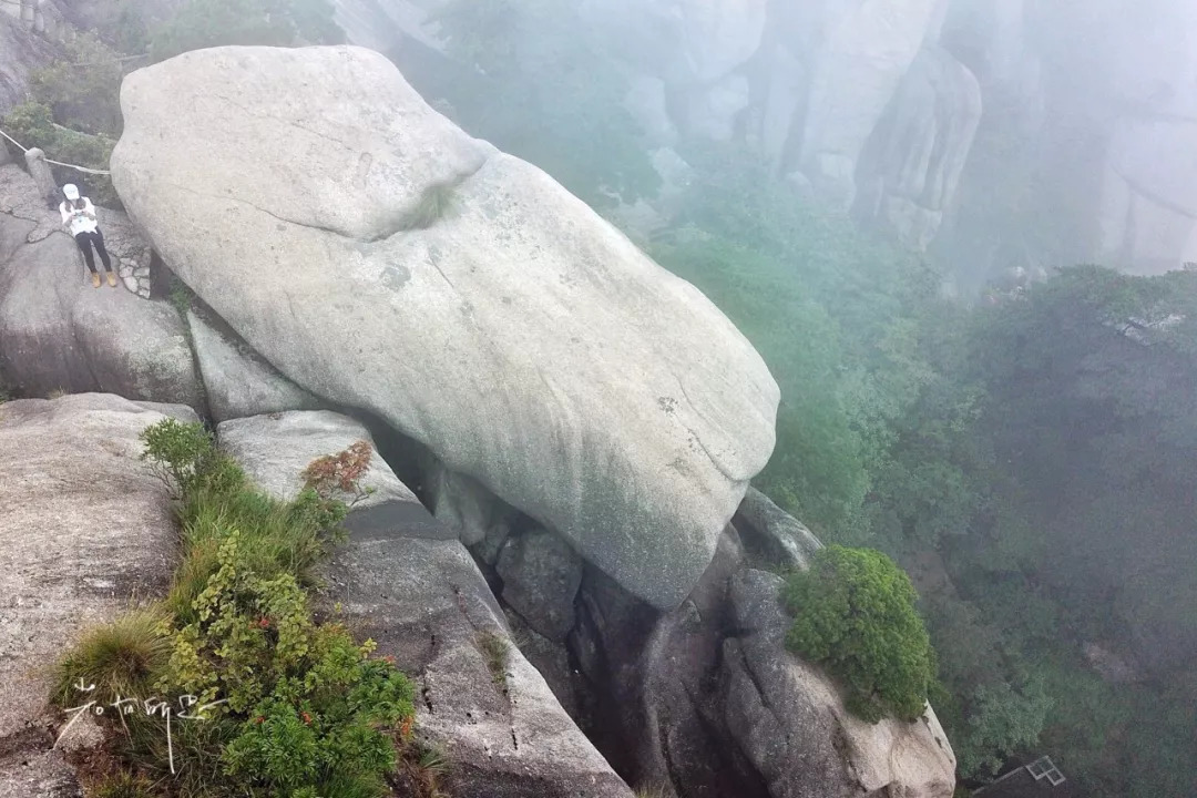 介绍天都峰(关于天都峰的信息)