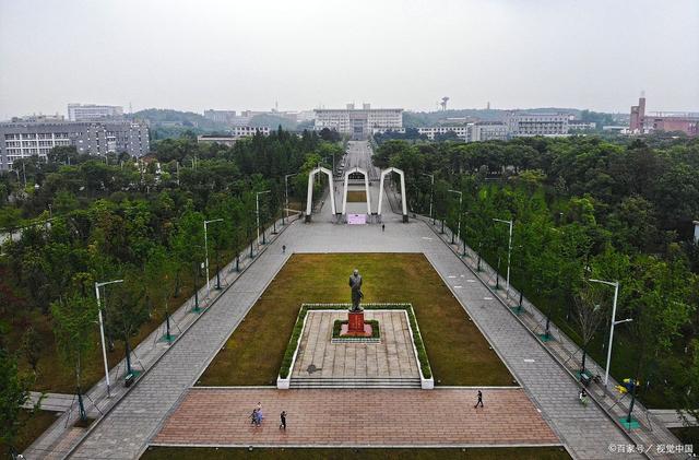 湘潭大学什么档次是名牌大学吗（湘潭大学怎么样和湖南大学对比）