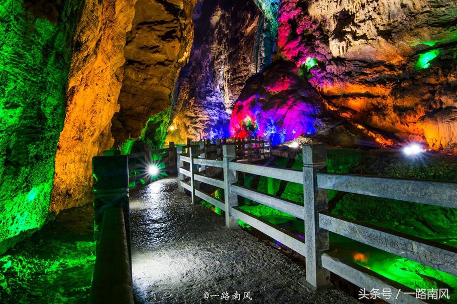 桃花源记地点在哪(陶渊明写的桃花源在哪里)