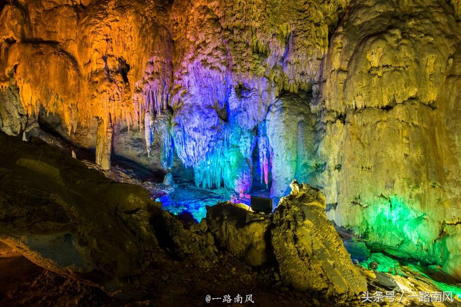 桃花源记地点在哪(陶渊明写的桃花源在哪里)