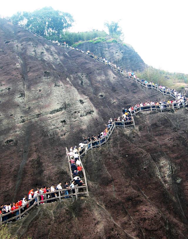 福建旅游必去十大景点排名(一生必去的福建省13个景区)